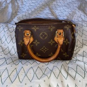 Authentic Louis Vuitton speedy mini